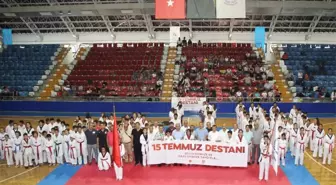 Mersin'de 2 Bin Sporcu 15 Temmuz Şehitleri Anısına Yarıştı