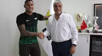 Akhisar Belediyespor, Henrique'yi Renklerini Bağladı