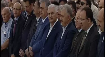 Başbakan Yıldırım, Bakan Arslan'ın Kardeşinin Cenazesine Katıldı (1)