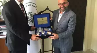 Başkan Üzülmez, Nurettin Taş'ı Ziyaret Etti