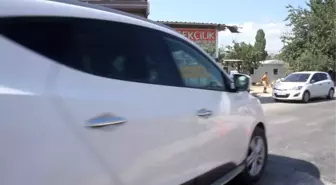 Yağışta Hasar Gören Yol Trafiğe Açıldı
