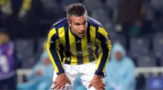 Feyenoord Teknik Direktörü: Robin van Persie İçin Fenerbahçe İle Görüşüyoruz