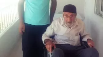 93 Yaşındaki Aydın'a Tekerlekli Sandalye Hediye Edildi