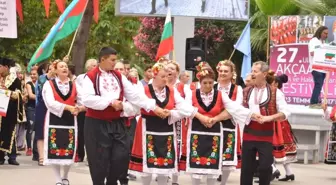 Festival Renkli Görüntülere Sahne Oluyor