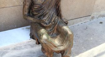 Anaksagoras'ın Heykeli Bakıma Alındı