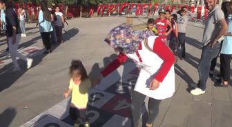 Mardinli Çocuklar 'Oyun Karavanı Projesi' Ile Buluştu