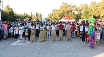 Mardinli Çocuklar 'Oyun Karavanı Projesi' ile Buluştu
