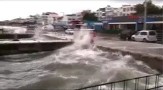 Balıkesir Fırtına, Marmara ve Avşa'daki Tatilcileri Korkuttu