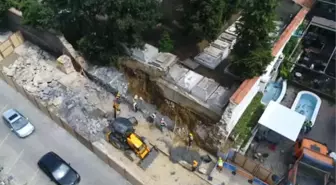 Duvarı Çöken Ermeni Mezarlığı'nın Enkazı Havadan Görüntülendi