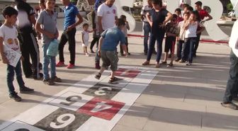 Oyun Karavanı Yollarda' Projesi