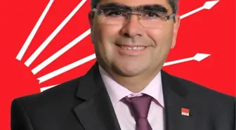 CHP Kuşadası İlçe Başkanı Nail Özazman Aday Olmayacağını Açıkladı