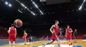 A Milli Erkek Voleybol Takımı'nın İstanbul Kampı Başladı