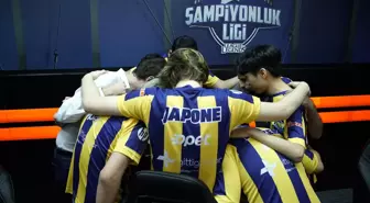 Fenerbahçe Şampiyonluk Ligi'ni Lider Tamamladı