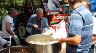 Başkan, Yeni Makam Aracı İçin Kestirdiği Kurbanın Etini Personele Dağıttı