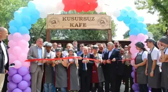 Düzce'de 'Kusursuz Kafe' Açıldı