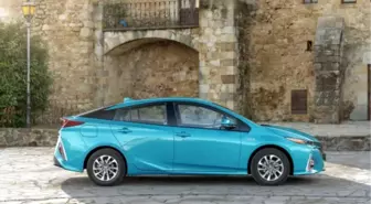 İşte En Çevreci Otomobil: Toyota Prius Plug-in Hybrid