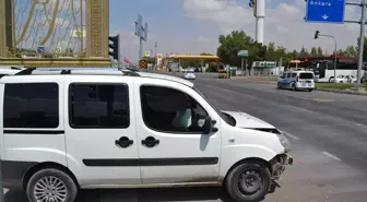 Aksaray'da Trafik Kazası: 2 Yaralı