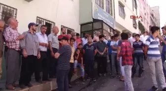 Gaziantep 6 Kişilik Ailenin Ölümüne Yol Açan Tır Sürücüsünün Serbest Bırakılmasına Tepki