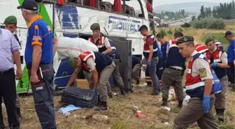 Güncelleme - Amasya'da Yolcu Otobüsü Devrildi