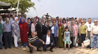 Gölcük'te MHP'den İstifa Edenlerden Meral Akşener'e Destek