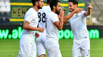 Akhisar Belediyespor Teknik Direktörü Buruk'tan Takıma Övgü