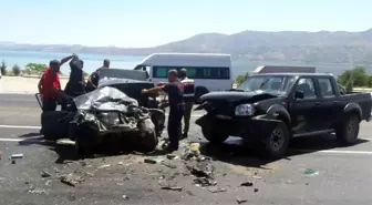 Elazığ'da Feci Kaza: 3 Ölü, 2 Yaralı