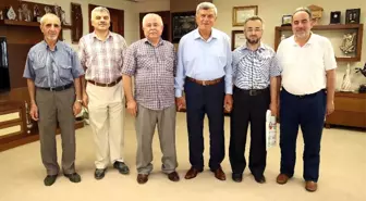 Başkan Karaosmanoğlu, Ziyaretçilerini Ağırladı