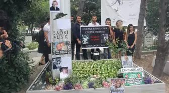 Çolpan İlhan, Atilla İlhan'ın Sanki Bir Şiirinden Çıkmış Gibi'