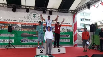 Dostum Bisikletçileri Başarıya Doymuyor