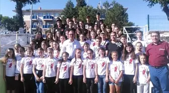 Havsa Folklor Ekibi Macaristan'da Sahne Aldı