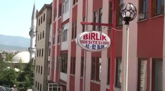 İki Kişi Ölü Bulundu