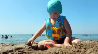 Konaklı Çocuklar Tatilde Bol Bol Yüzüyor