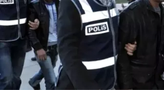 Polise 'Zümrüt' ve 'Yakut' Satmaya Çalışan 2 Kişi Yakalandı