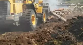 Şenkaya Mezrasında Çıkan Yangın Kontrol Altına Alındı
