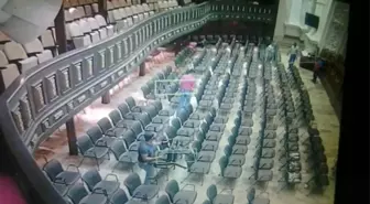 Venezuela'da Kurucu Meclis Üyeleri Ulusal Meclis'i 'Bastı'