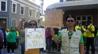 Zuma Managed To Stay İn Power (2)