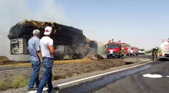 Saman Yüklü Tır Alev Aldı