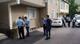 Üsküdar'da Cinnet Getiren Baba 2 Çocuğunu Öldürdü, Birini Yaraladı