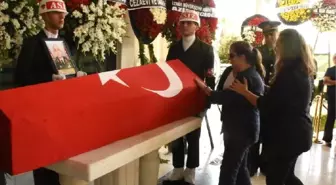 Emekli Korgeneral Özkılıç İzmir'de Son Yolculuğuna Uğurlandı