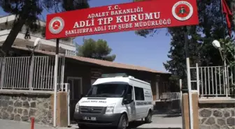 Evde İntihar Etti