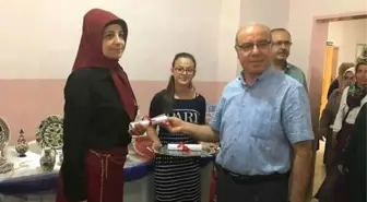 Aslanapa'da Kursiyerlerin Hazırladığı Çini Sergisi Açıldı