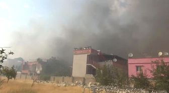 Gaziantep'teki İplik Fabrikasında Çıkan Yangın Büyüdü! Yakındaki Evler Boşaltıldı