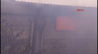 Gaziantep'te Iplik Fabrikasında Yangın Çıktı, Yakın Evler Boşaltıldı