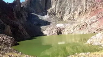 Hakkari'nin Yüksekova İlçesinde İki Yeni Buzul Gölü Keşfedildi