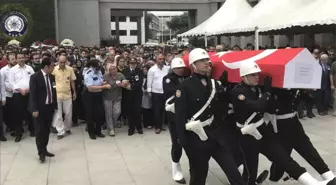 İstanbul'da Deaş'lı Teröristin Saldırısında Şehit Düşen Polis İçin Veda Töreni