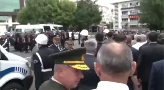 Şehit Polis İçin İstanbul Emniyet Müdürlüğü'nde Tören Düzenleniyor