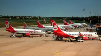 Alman Devi Air Berlin İflas Etti