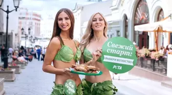 Bikinili 'Marul Hanımlar' Türkiye'de Vegan Elçileri