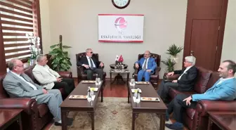 Tokyo Büyükelçisi Mercan, Vali Çakacak'ı Makamında Ziyaret Etti