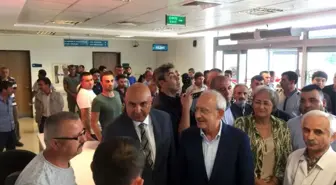 Kemal Kılıçdaroğlu, Traktör Kazasında Yaralanan İşçileri Ziyaret Etti